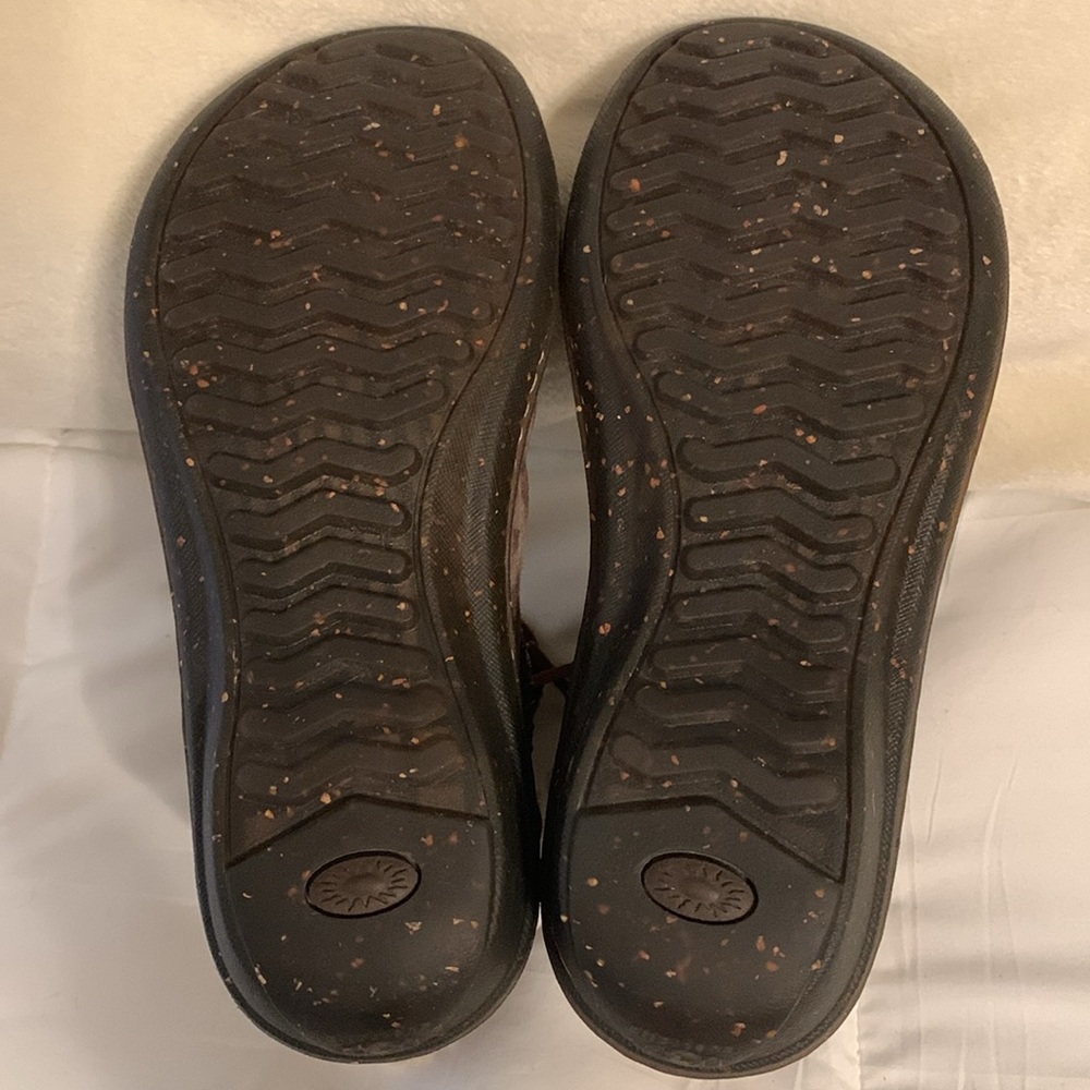 UGG Suede Boots, Leather Laces, Shearling Lined, Moccasin Style, Excellent Shape - Picture 8 of 11